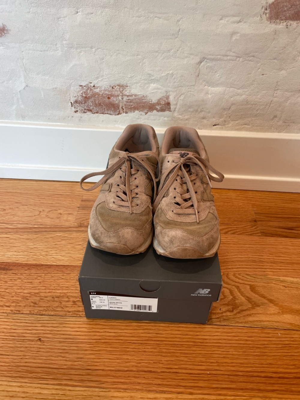 New Balance 574 v2 Sneaker - Picture 2 of 9